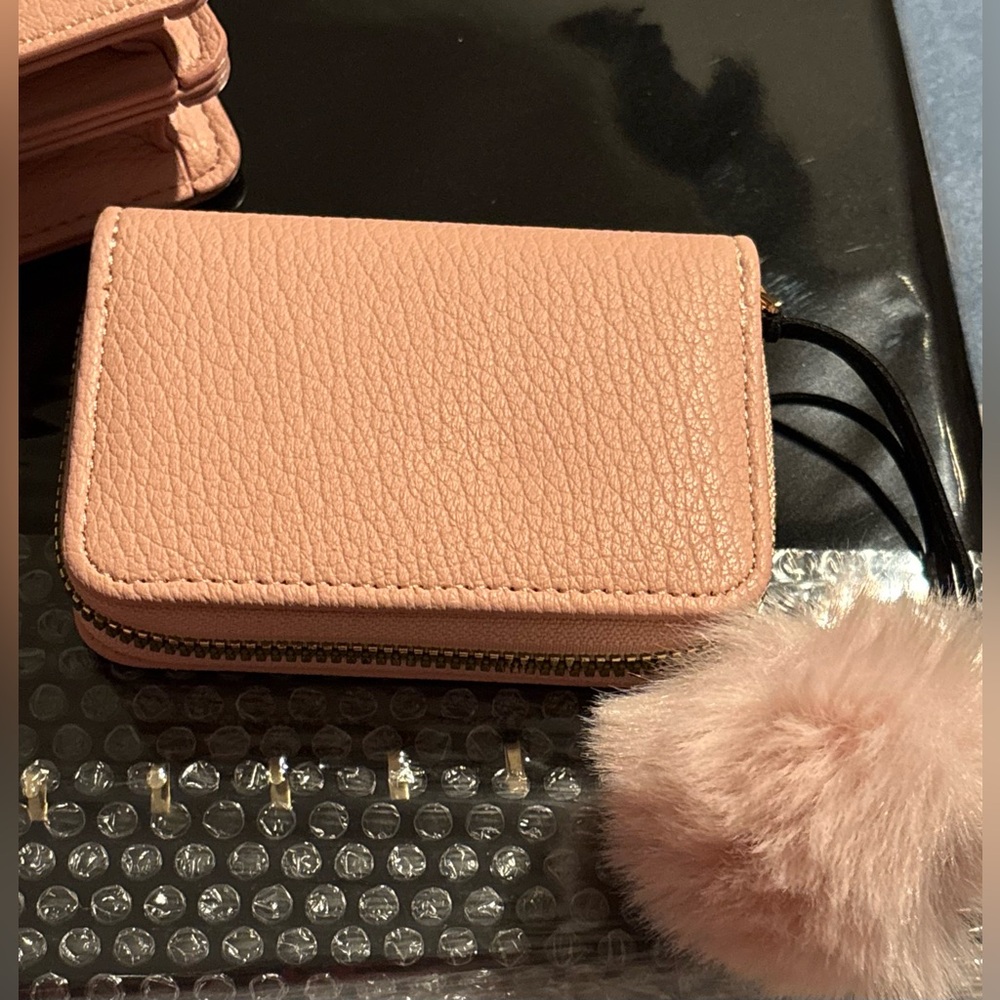 NWT 4pc Pink Vegan Leather Crossbody Hand Bag w/ Twilly, Charm and Wallet - Picture 11 of 14